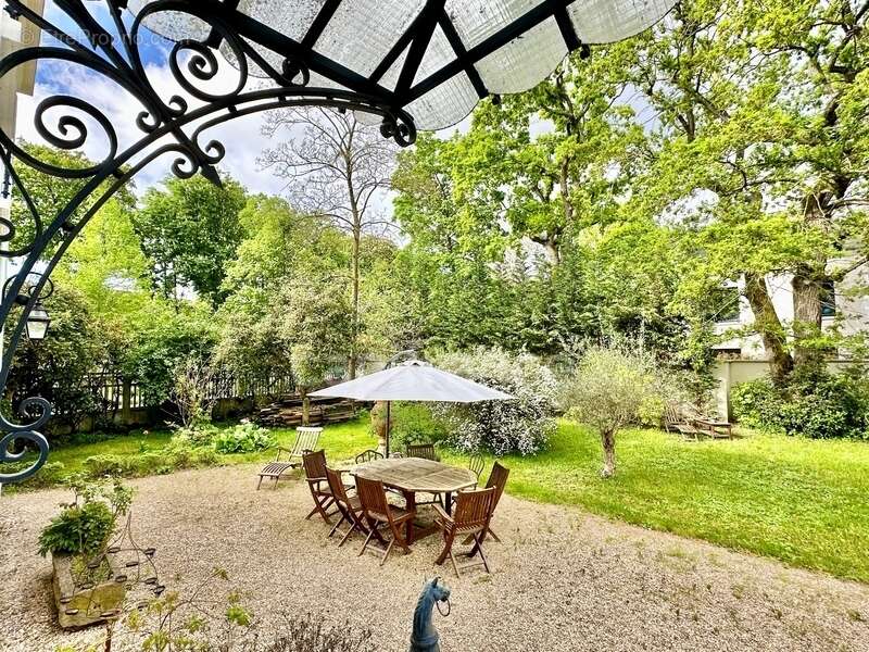 Maison à MAISONS-LAFFITTE