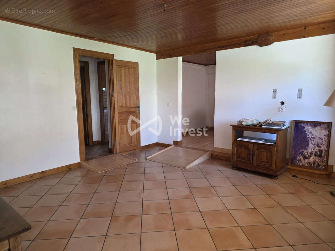 Maison 86 m² à Villar-Saint-Pancrace  - photo 4