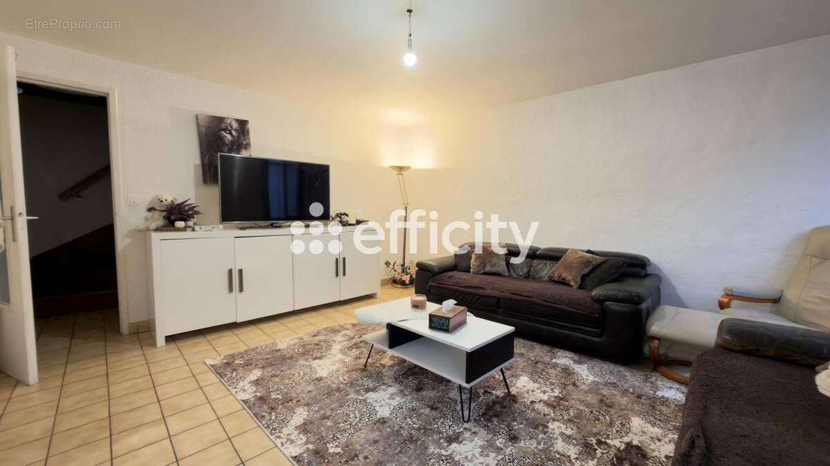 Appartement à LE PEAGE-DE-ROUSSILLON