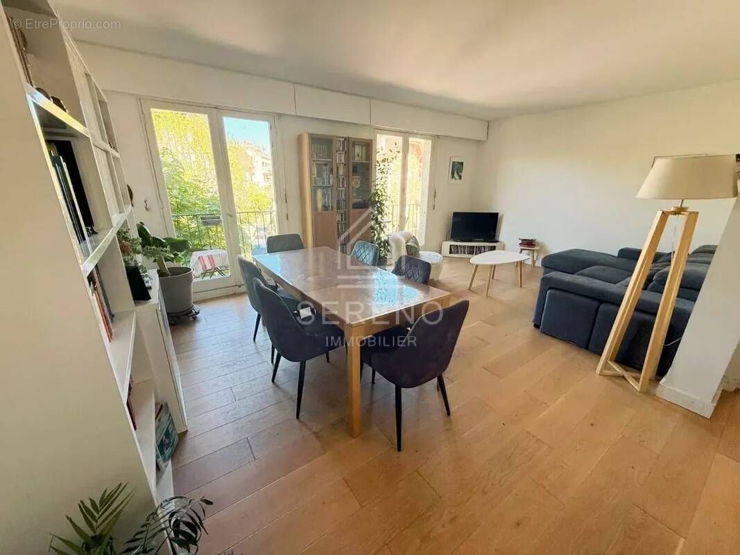 Appartement à NOGENT-SUR-MARNE