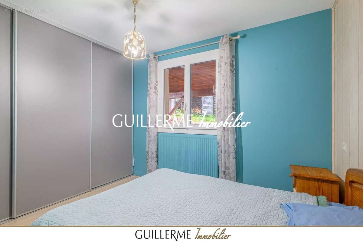 Maison à JASSANS-RIOTTIER