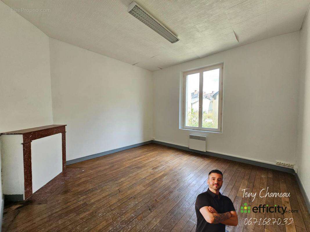 Commerce à SAVIGNY-SUR-BRAYE