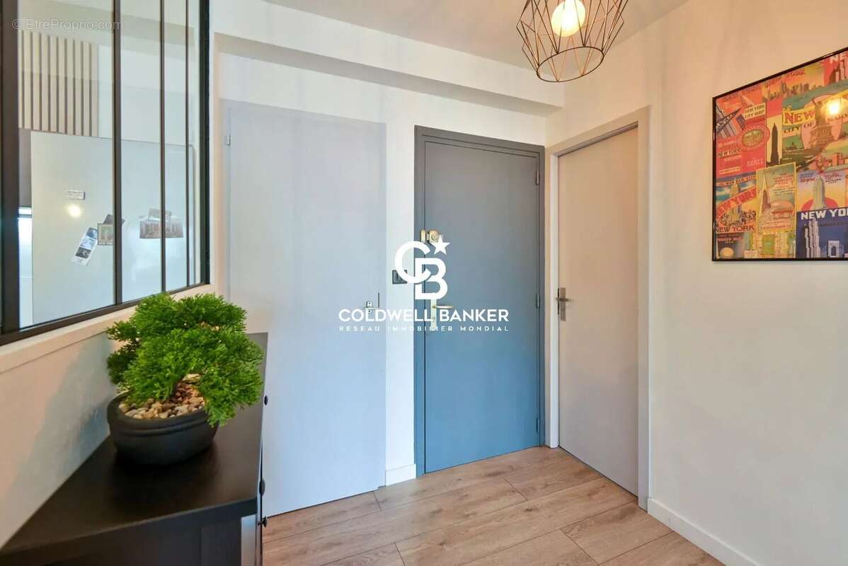 Appartement T2, une chambre, 35.92 m² très proche du centre  St Gervais les bains - photo 7