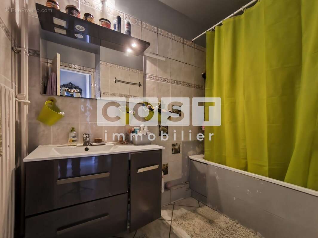 Appartement à COLOMBES