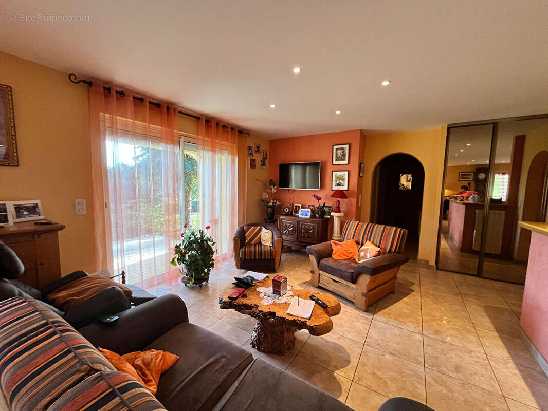 Maison à SAINT-CLEMENT