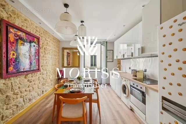 Appartement à PARIS-3E