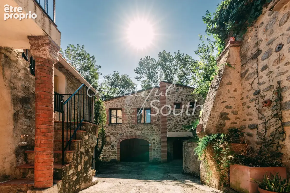 Photo Maison à Vives au prix de 699 000€