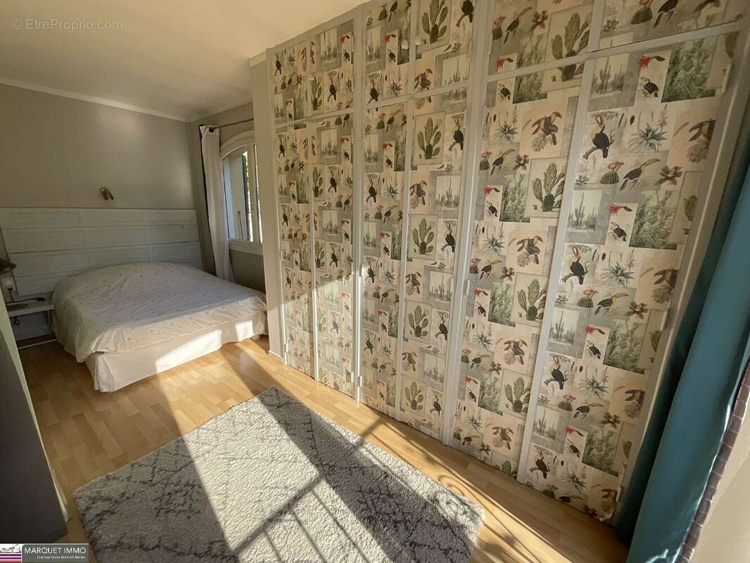 Découvrez cet ensemble immobilier composé de 2 villas indépendantes T6 de 179 m² et T3 de 59 m² en 4 faces sur 828 m² de terrain - photo 23