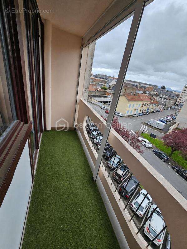 T4 de 78 m² avec ascenseur, balcon, cave et vue panoramique sur les Pyrénées - photo 3