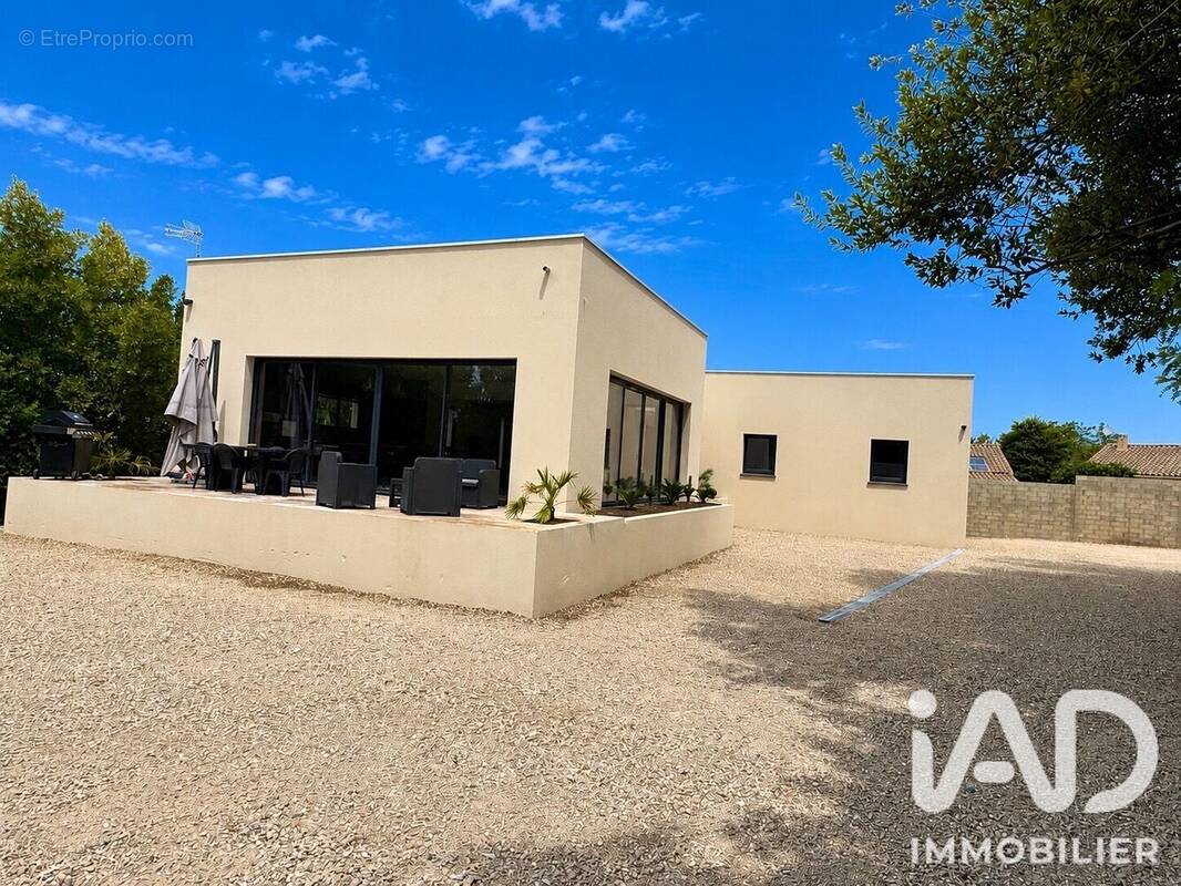 Photo 1 - Maison à GENERAC