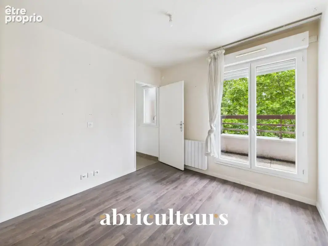 Vaste appartement de 128 m² en résidence récente et sécurisée  à Villeneuve-la-Garenne  (92390) - photo 12