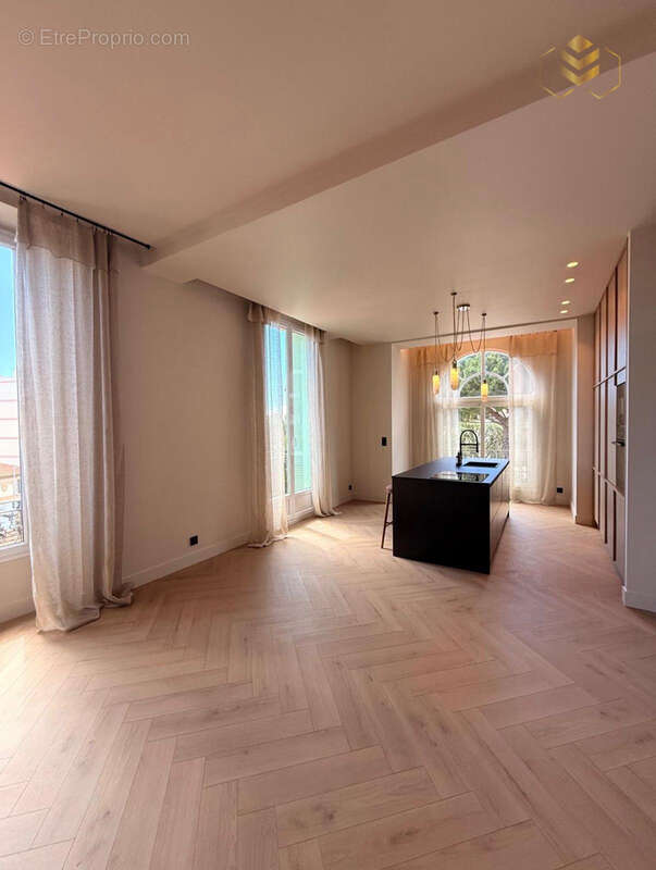 Appartement à CAP-D'AIL