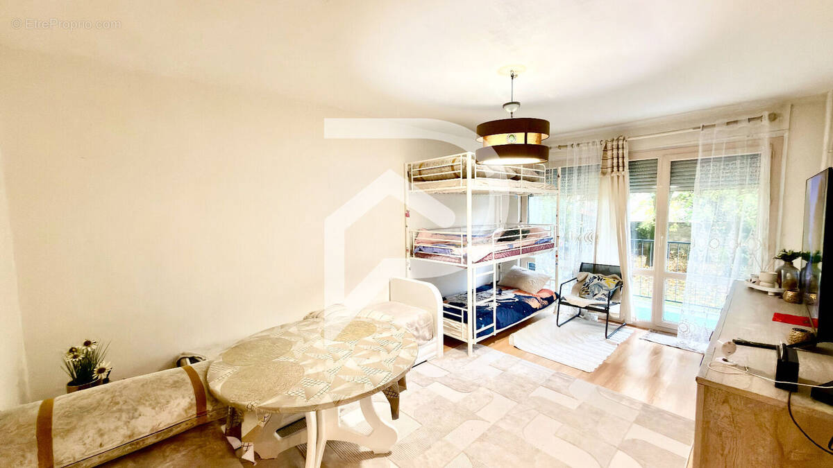 Appartement à LIVRY-GARGAN