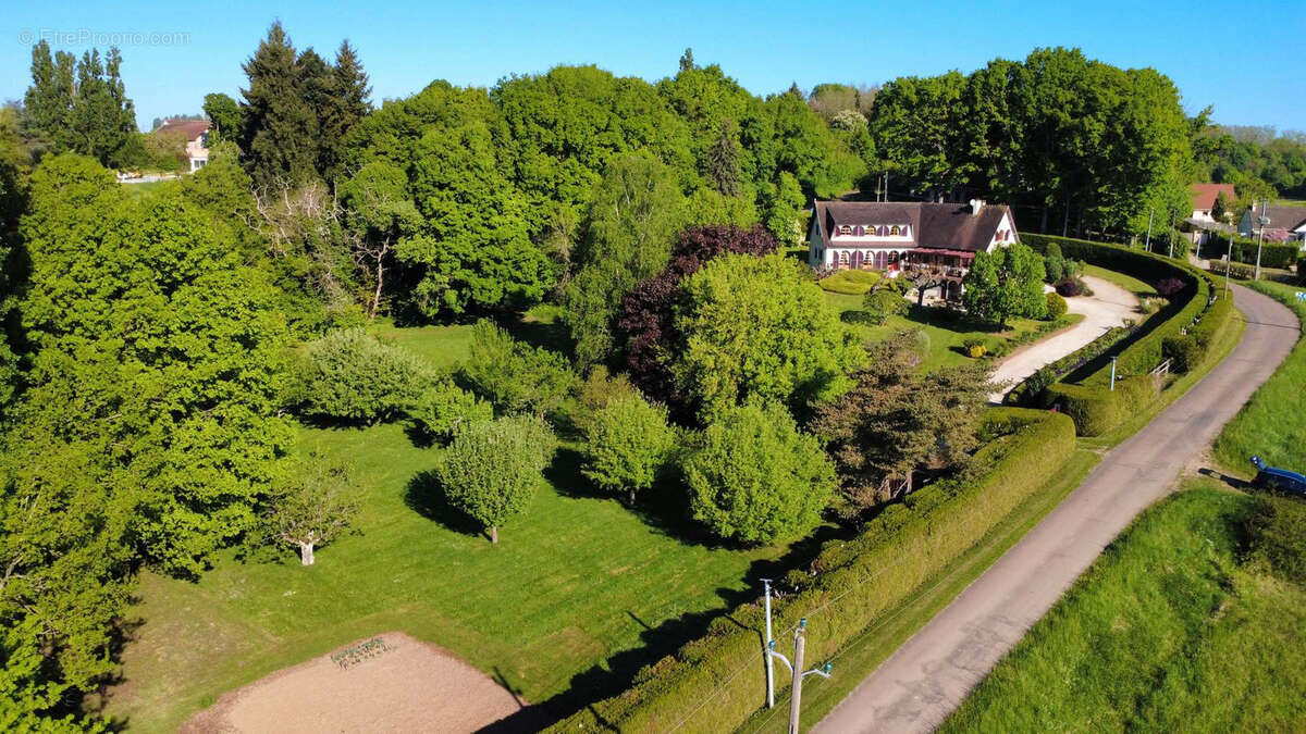 Belle propriété entouré de son parc boisé de 10700m2 - photo 33
