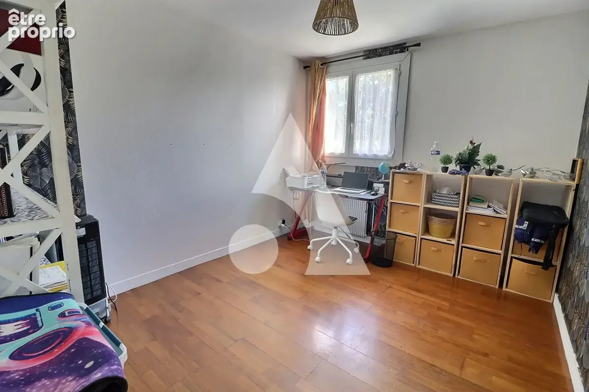 Maison familiale avec 6 chambres et jardin à Pontoise - photo 7