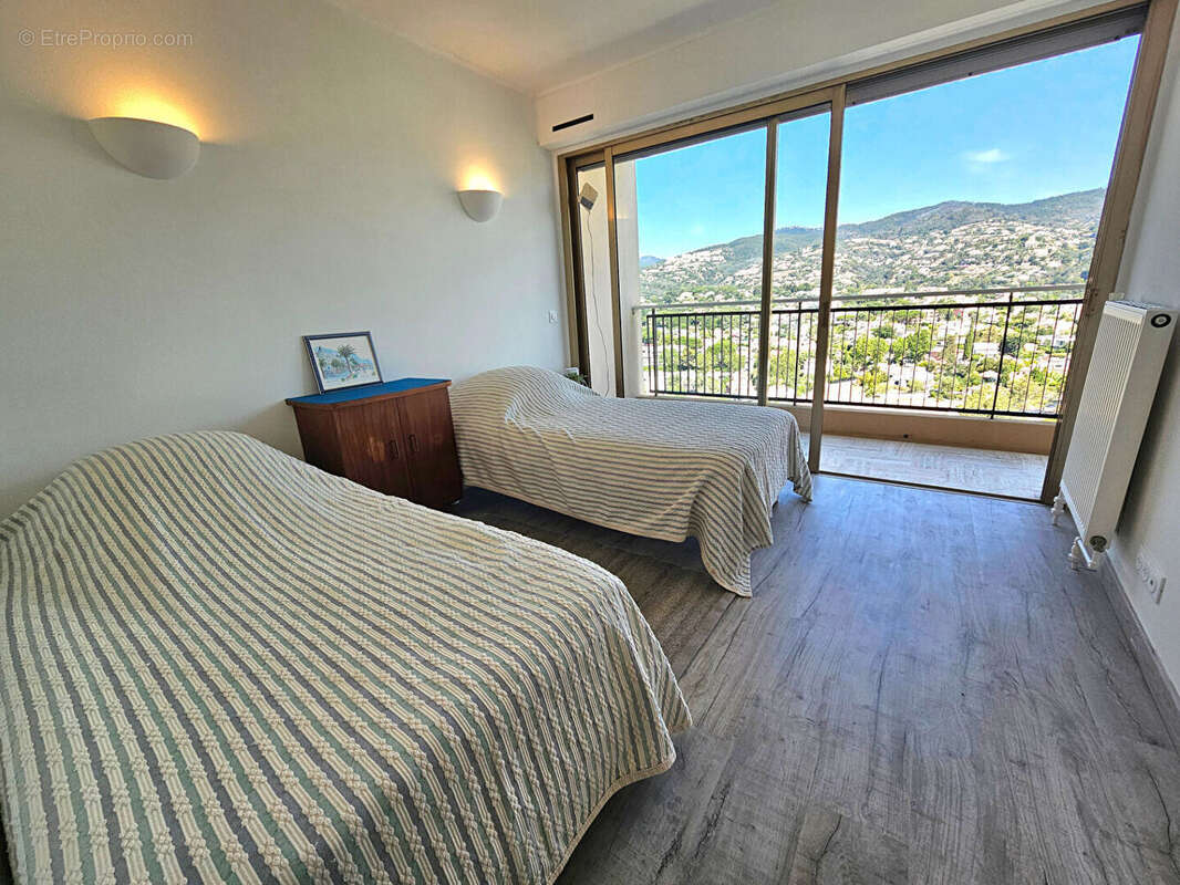Appartement à MANDELIEU-LA-NAPOULE