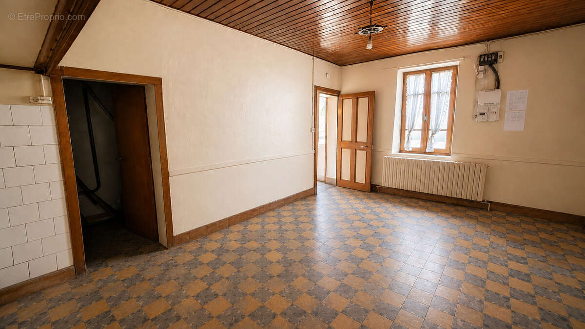 Maison de village + terrasse - photo 8