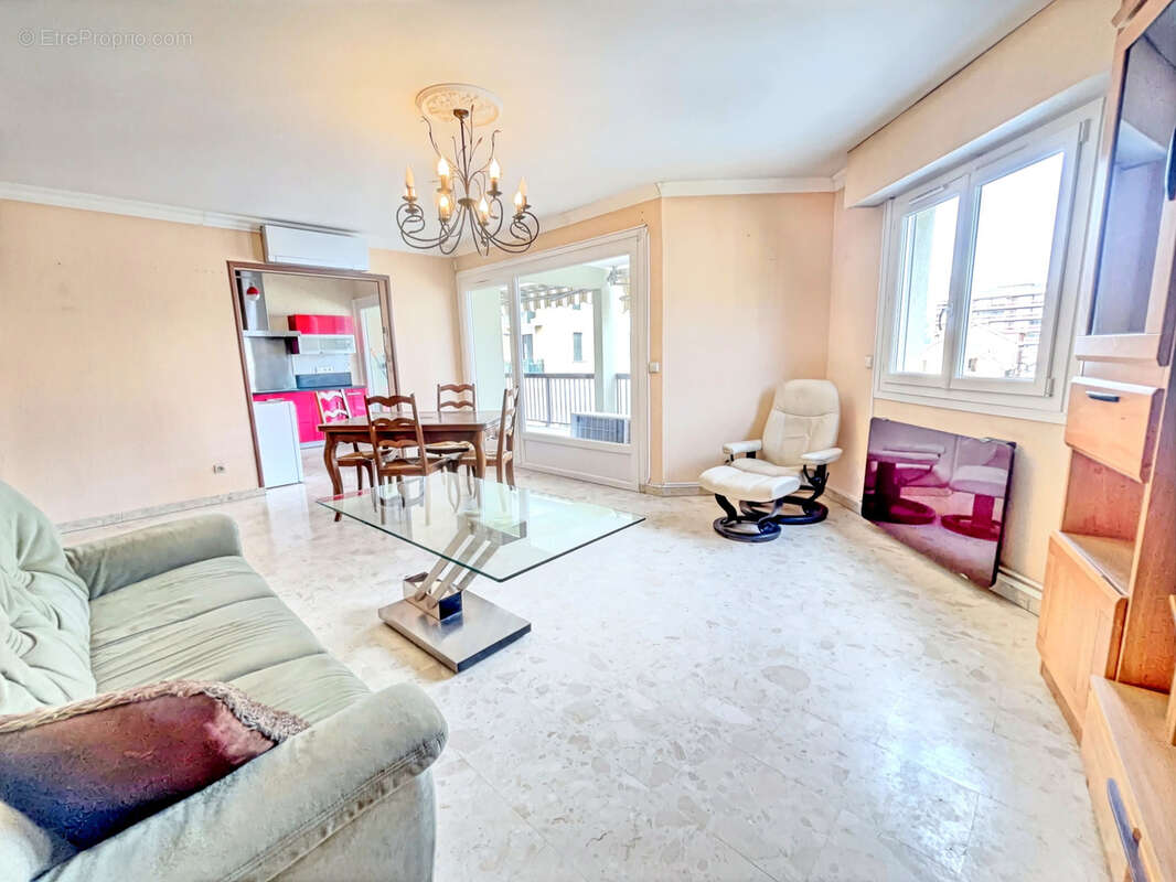 Appartement à AIX-LES-BAINS