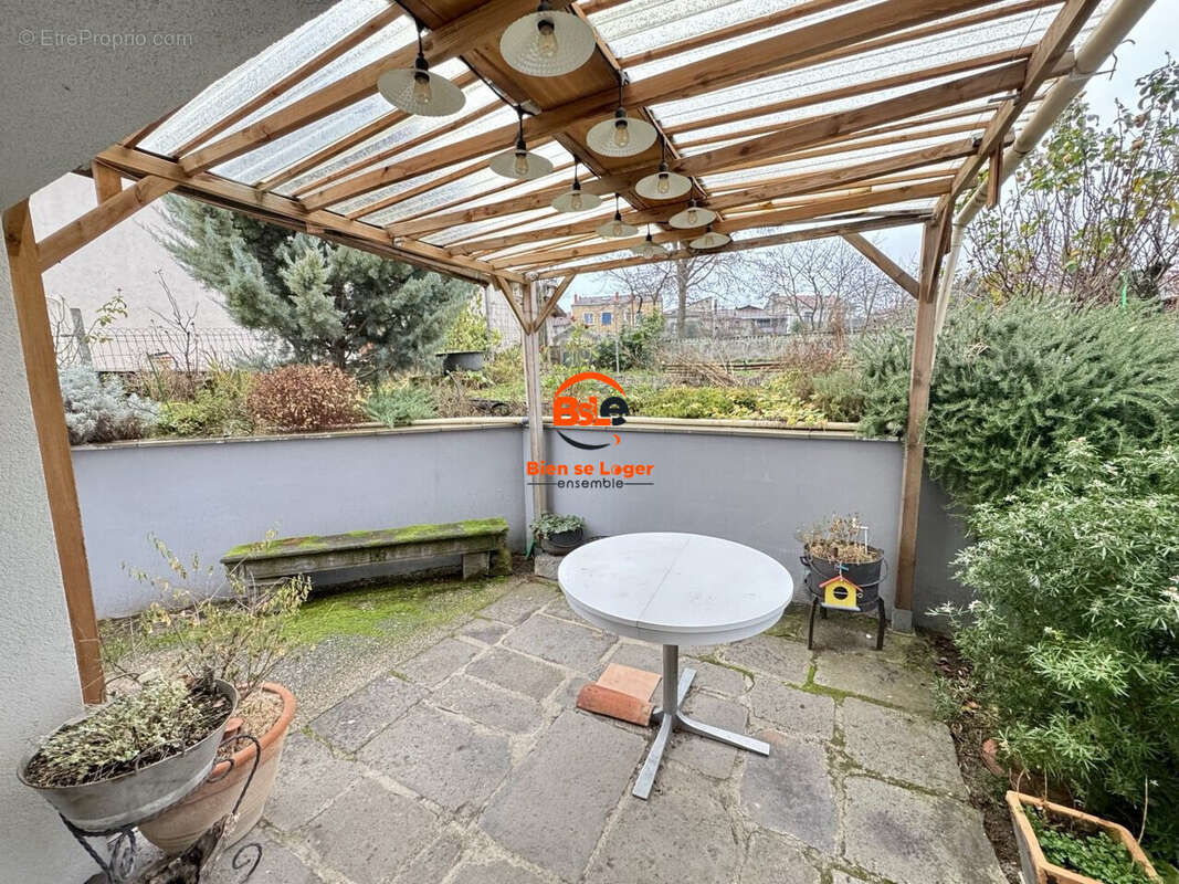 Agence immobilière BSLE Bien se loger ensemble maison 5 chambres Blanzat Mathieu GALLAIS - Maison à BLANZAT