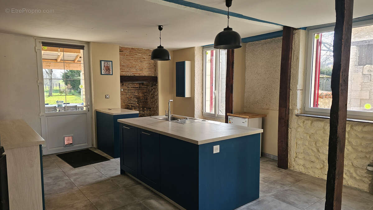 Maison à TOCANE-SAINT-APRE