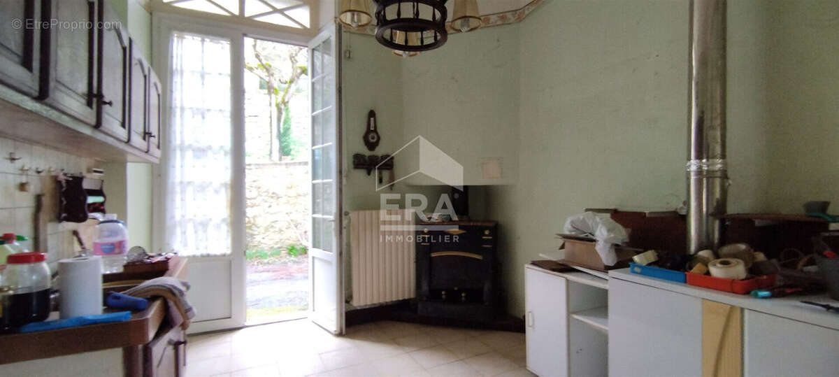 Maison à PORT-SAINTE-MARIE