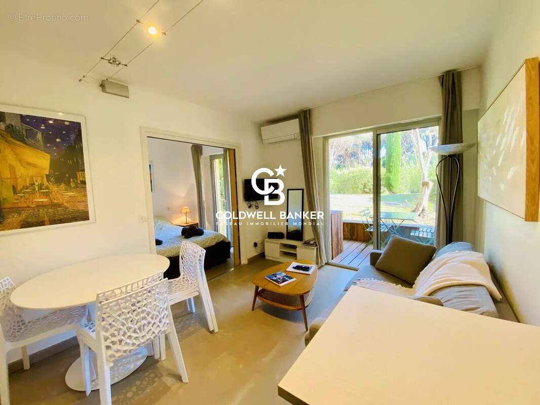 Appartement à GASSIN