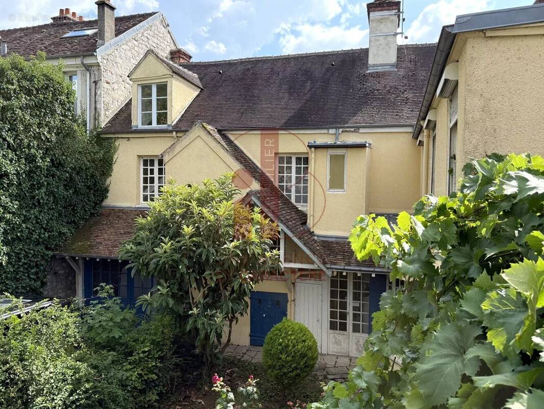 Maison à FONTAINEBLEAU