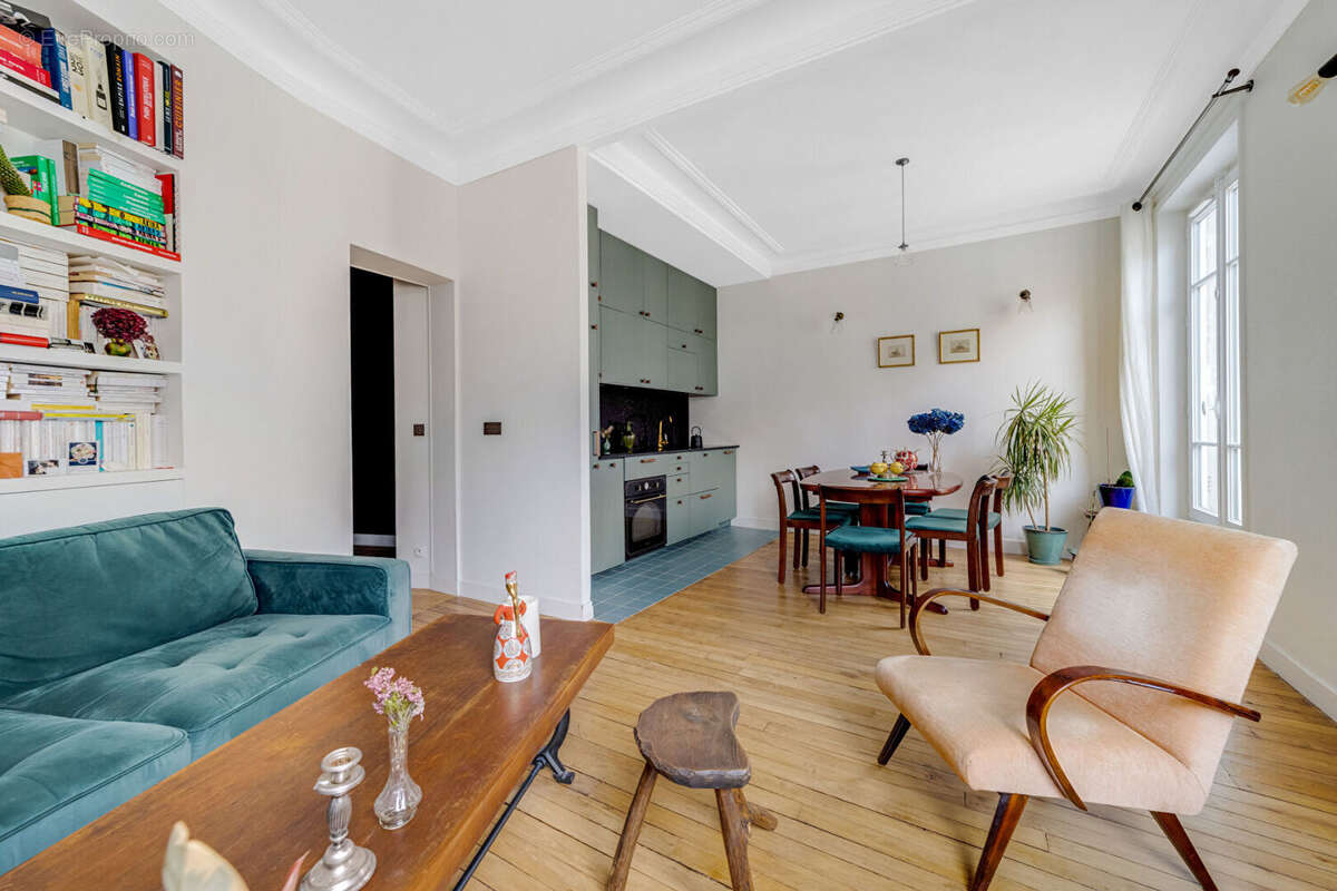 Appartement à PARIS-18E