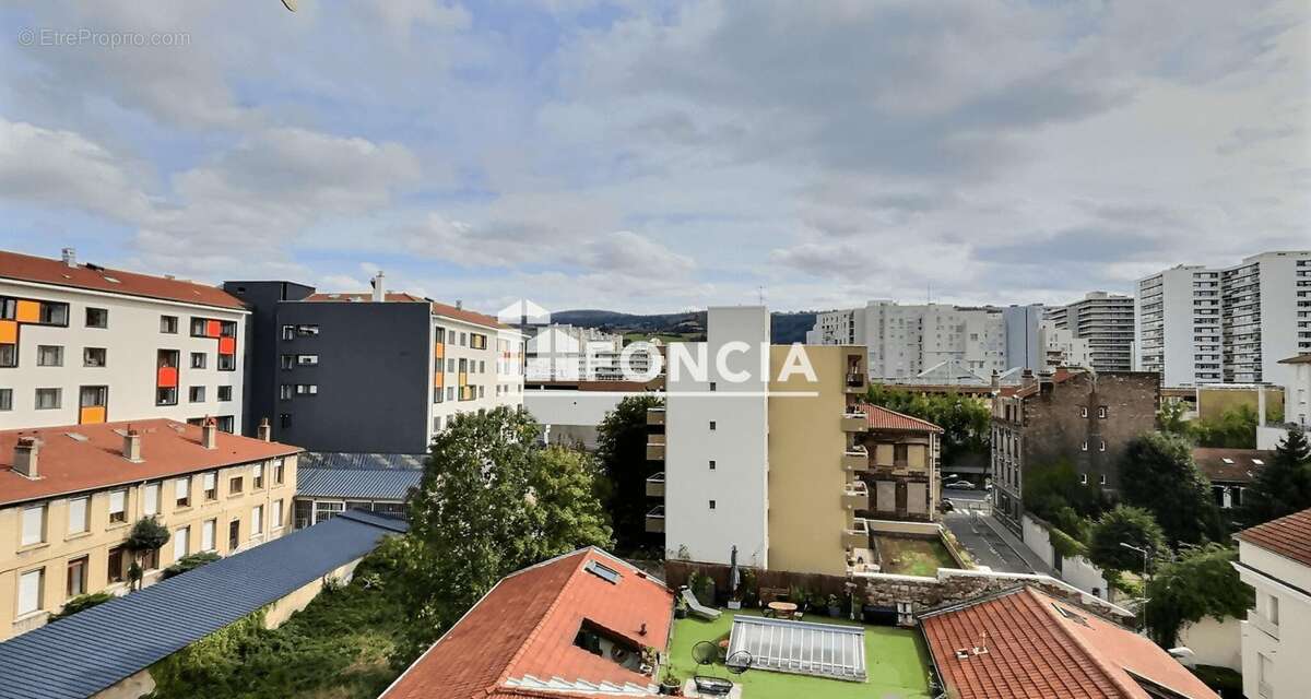 Appartement à SAINT-ETIENNE