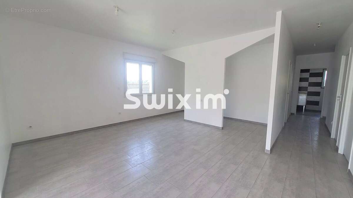 Maison 117 m² à Lons-Le-Saunier  - photo 5