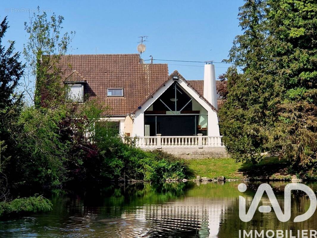 Photo 1 - Maison à BRAY-SUR-SOMME