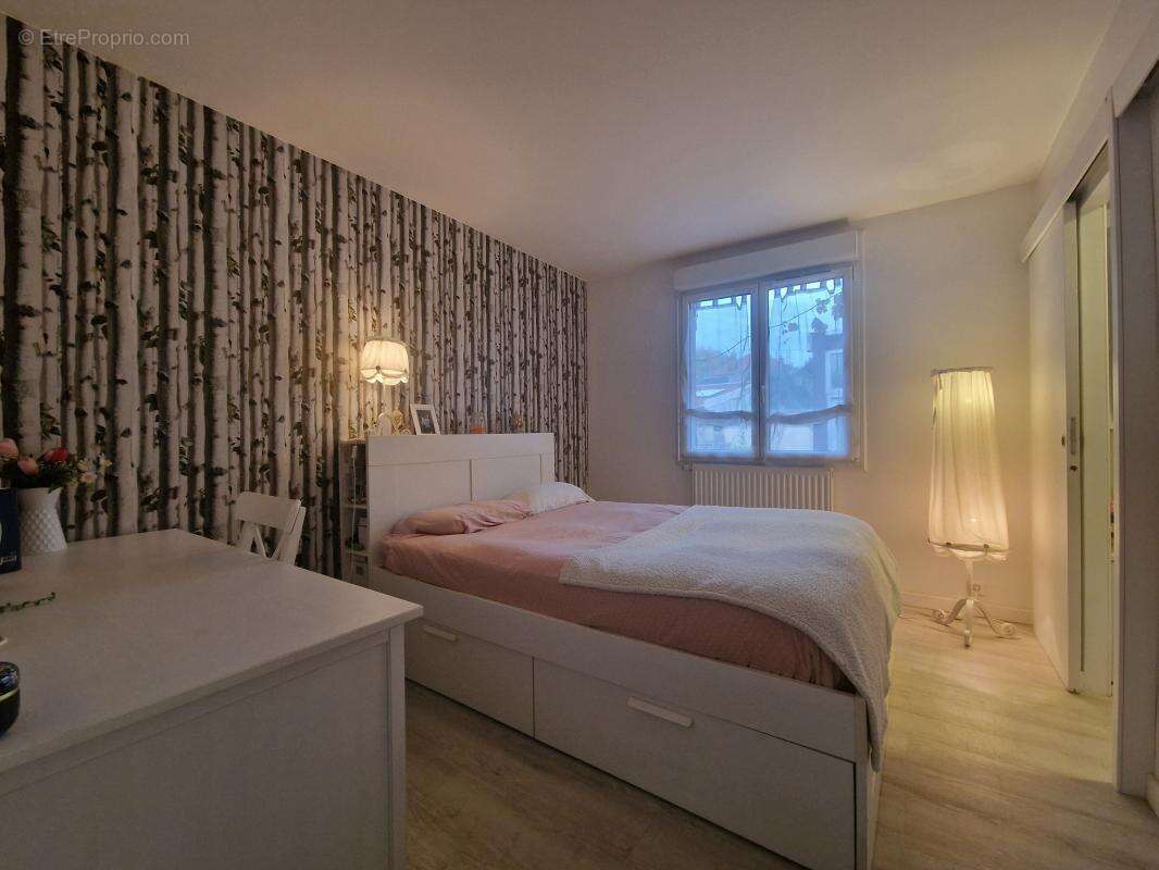 Maison à VAIRES-SUR-MARNE