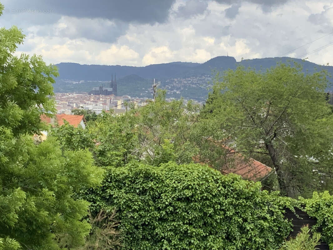 Maison à CLERMONT-FERRAND