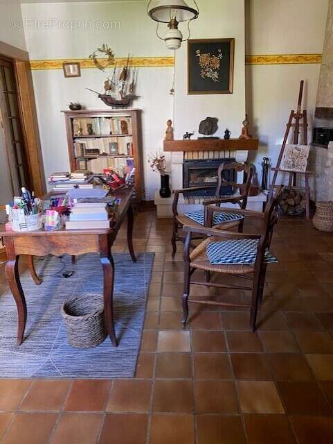 Maison à BUSSAC-SUR-CHARENTE