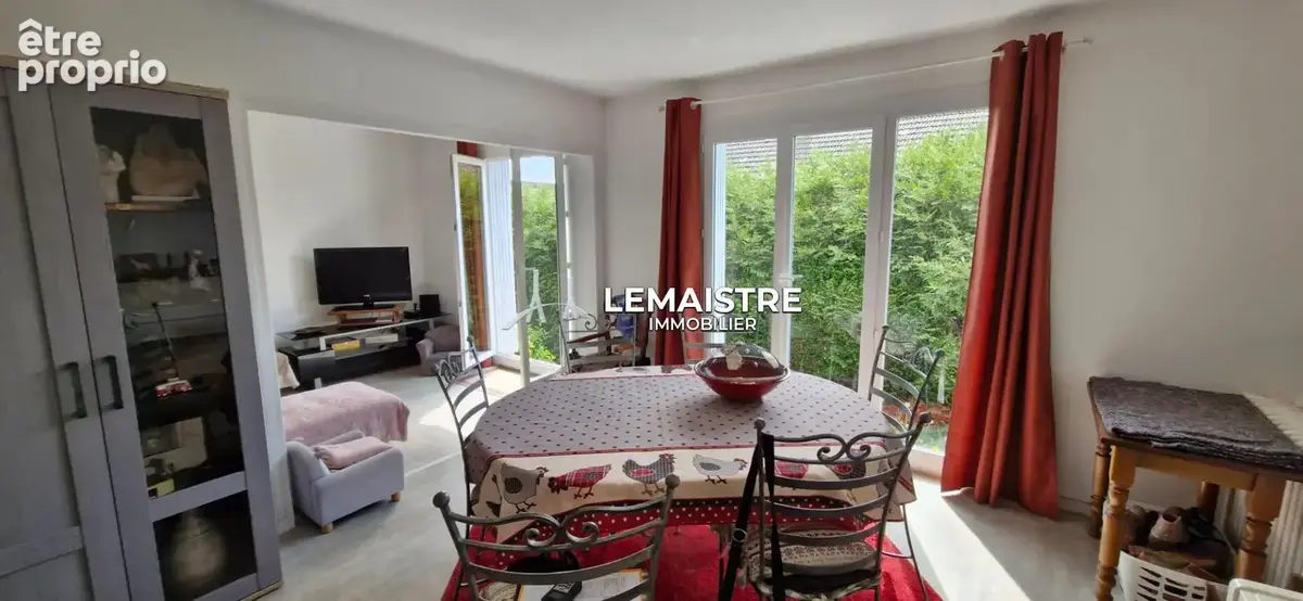 Maison à vendre - Yvetot - 80 m² - 3 chambres - Plain-pied avec garage et jardin - photo 1