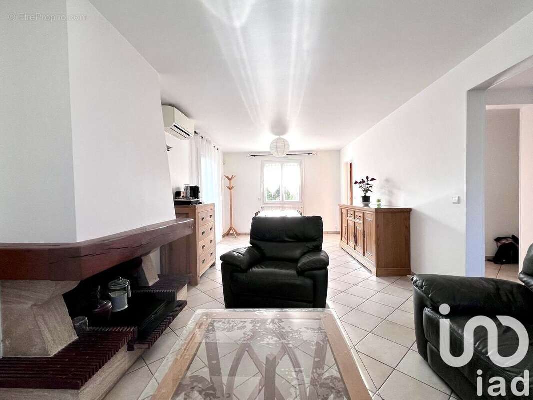 Photo 3 - Maison à GRETZ-ARMAINVILLIERS