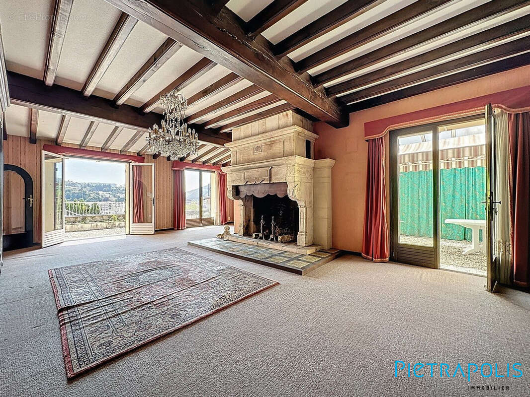 Maison 180 m² à Tarare  - photo 8