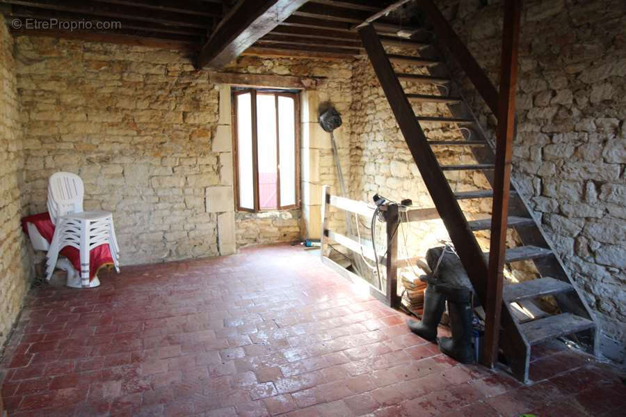 Maison à VARZY