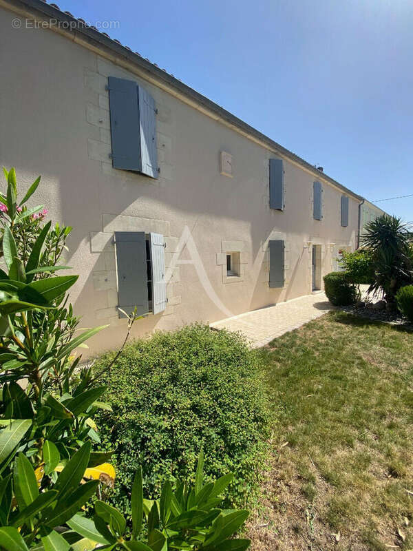 Ensemble immobilier - photo 5