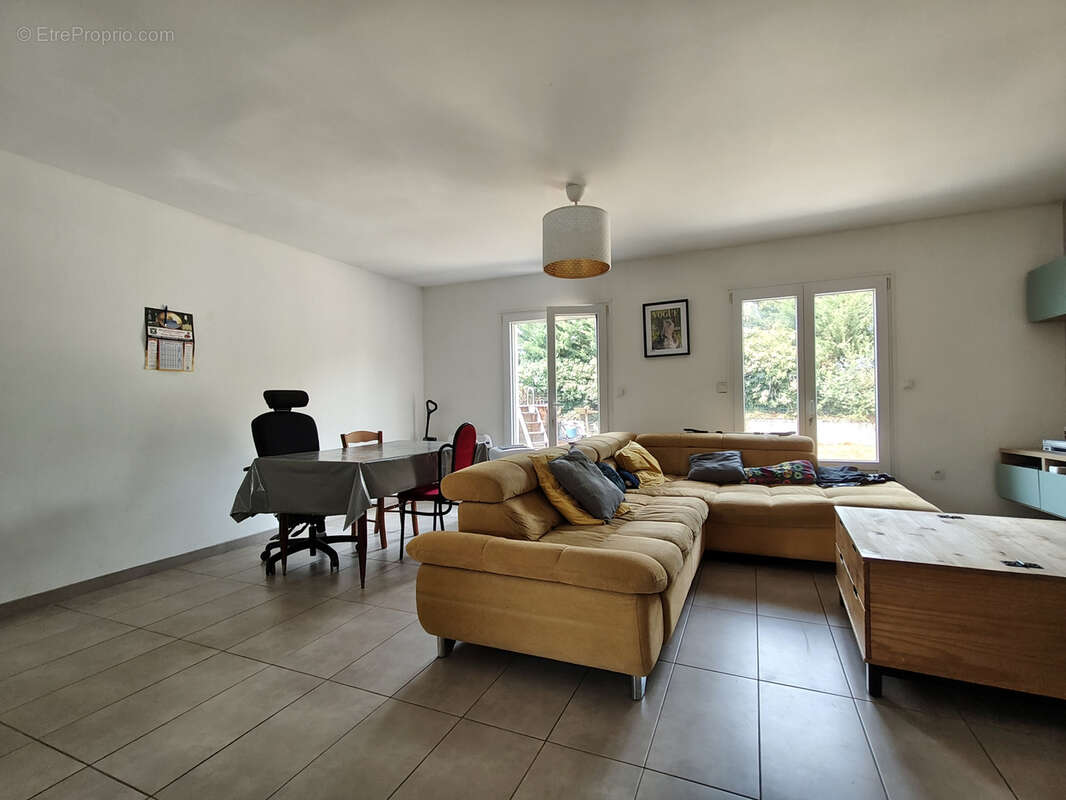 CHARVIEU-CHAVAGNEUX   Maison de plain-pied de 103 m2 avec garage sur 677 m2 de terrain - photo 12