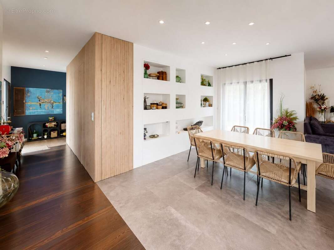Maison 194 m² à Montauban  - photo 2