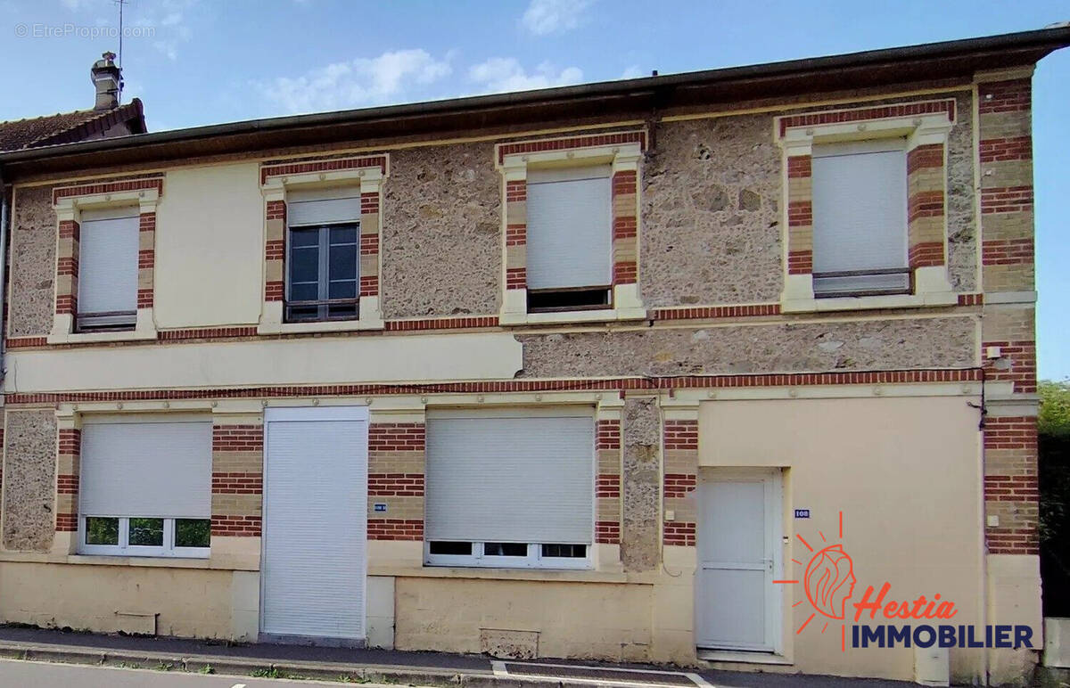 Appartement à MAILLY-LE-CAMP