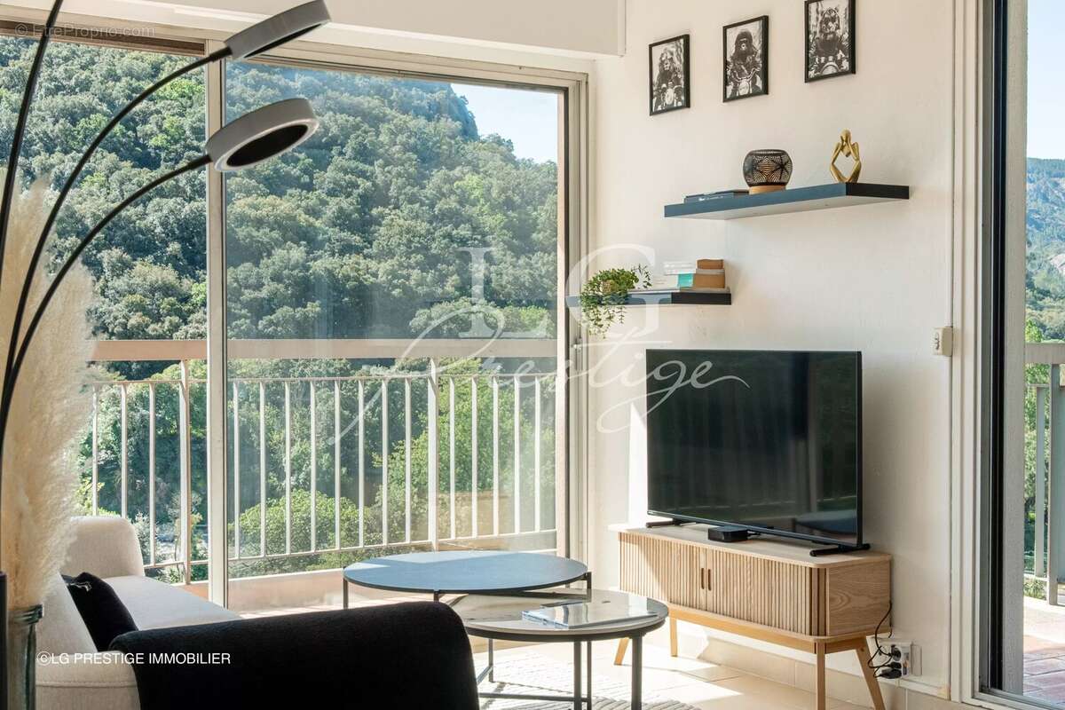 Appartement à MANDELIEU-LA-NAPOULE