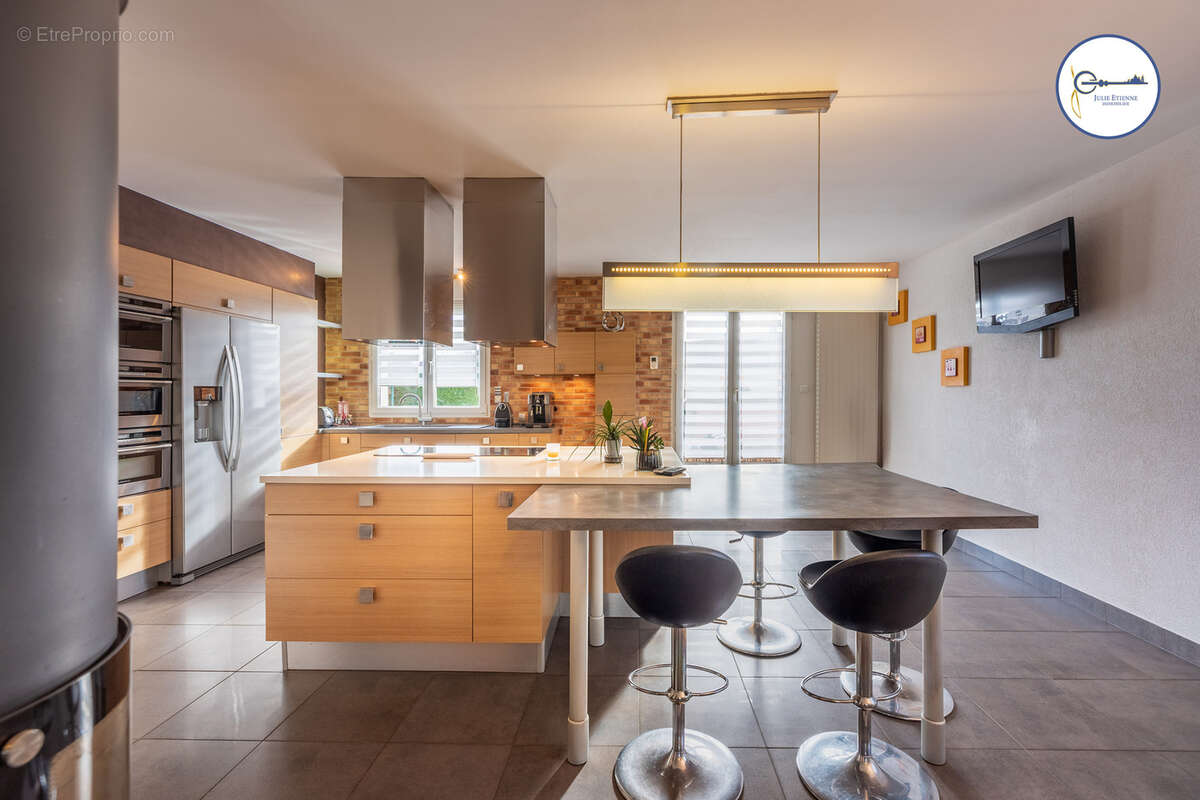 Maison à THAON-LES-VOSGES