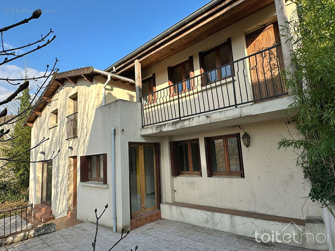 Maison à SAINT-REMY-LES-CHEVREUSE