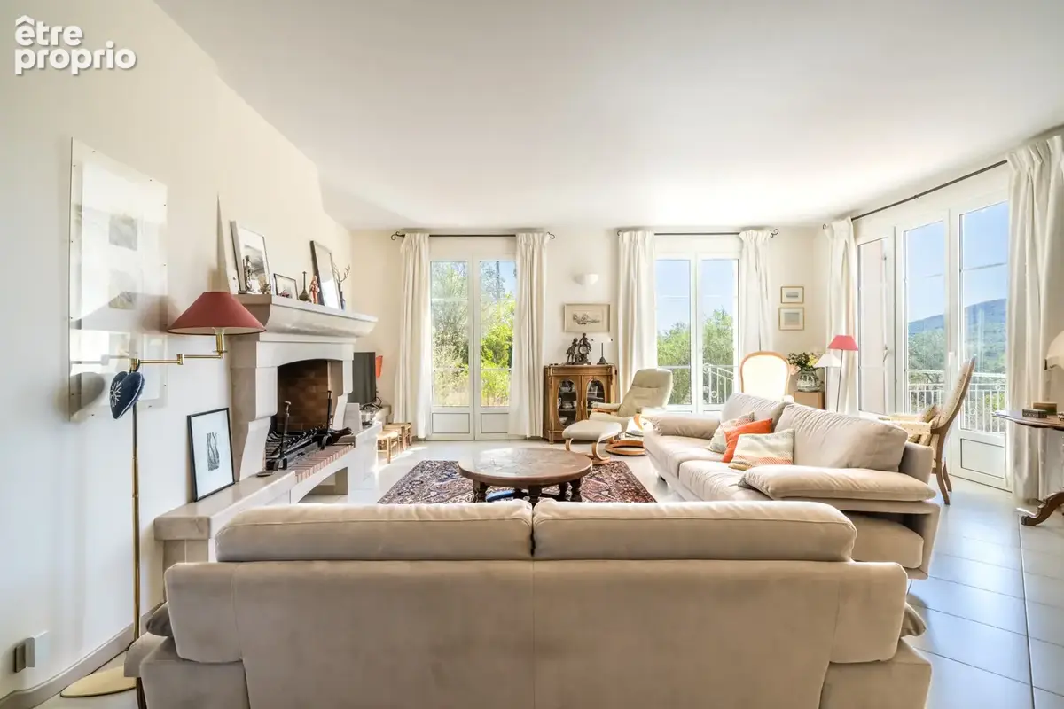 Ales -beau mas familial - terrain 4615m2 -  sh 258.85 m2 -charme, espace et convivialité - - photo 5