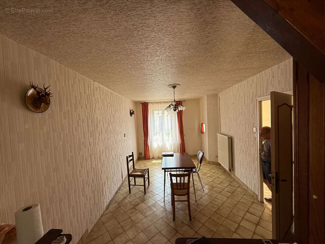 Maison à MAROLLES-LES-BRAULTS