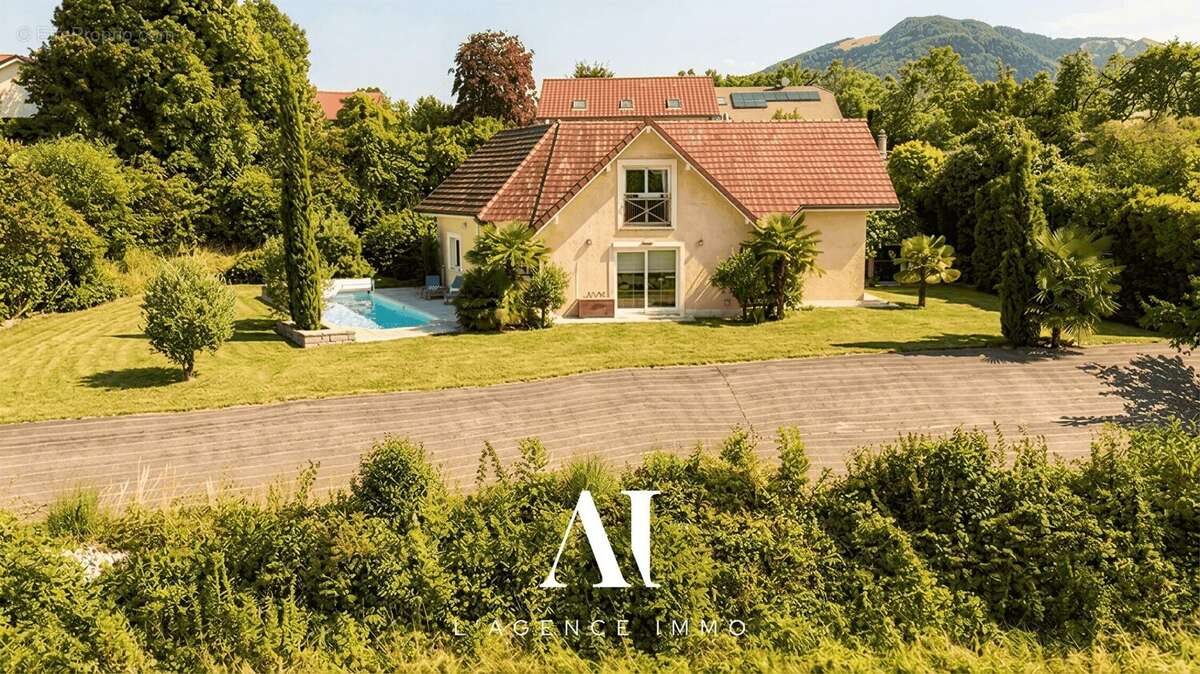 Maison 268 m² à Eloise  - photo 8
