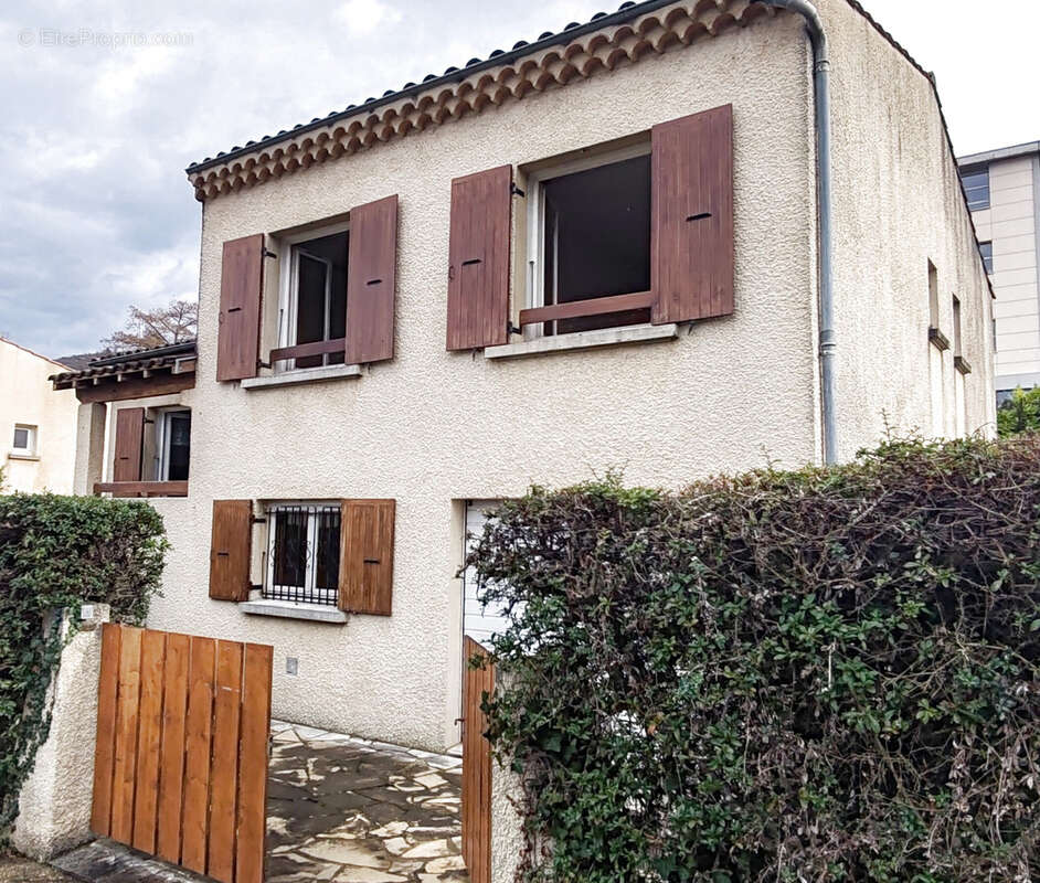 Maison à TOURNON-SUR-RHONE