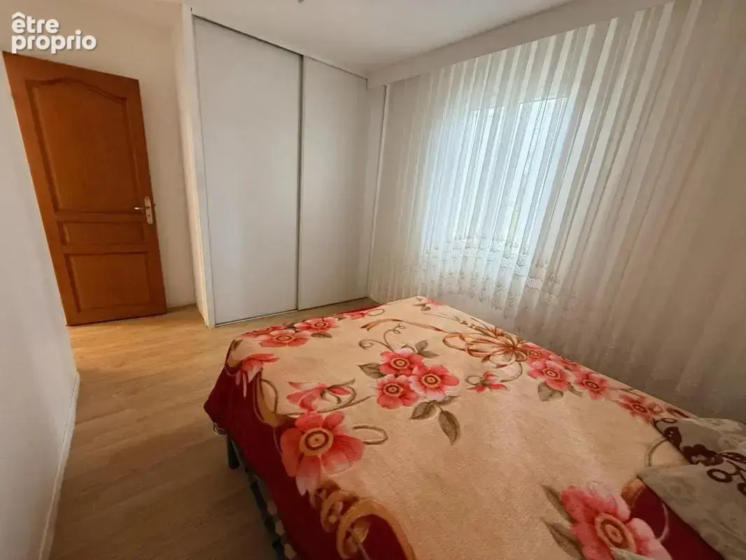 Villa de 160 m², 5 chambres, terrain 427 M2 - photo 9